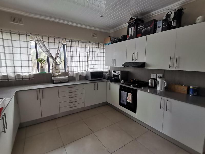 3 Bedroom Property for Sale in Oostersee Western Cape
